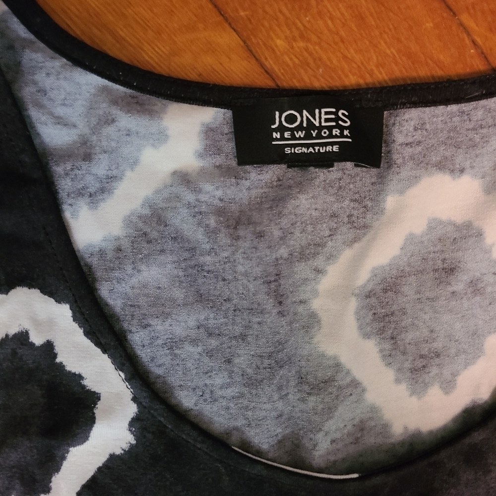Jones of new york cold shoulder jersey - Picture 3 of 5